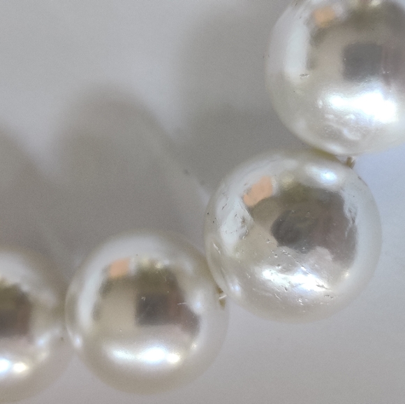 🇨🇦 Vintage oversized faux pearls necklace - Picture 8 of 12